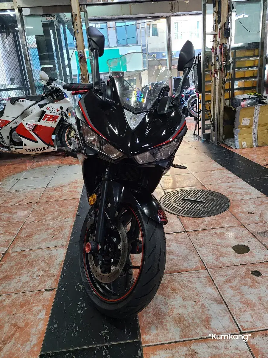 야마하 YZF R3 18년 아크라정품 풀배기구변